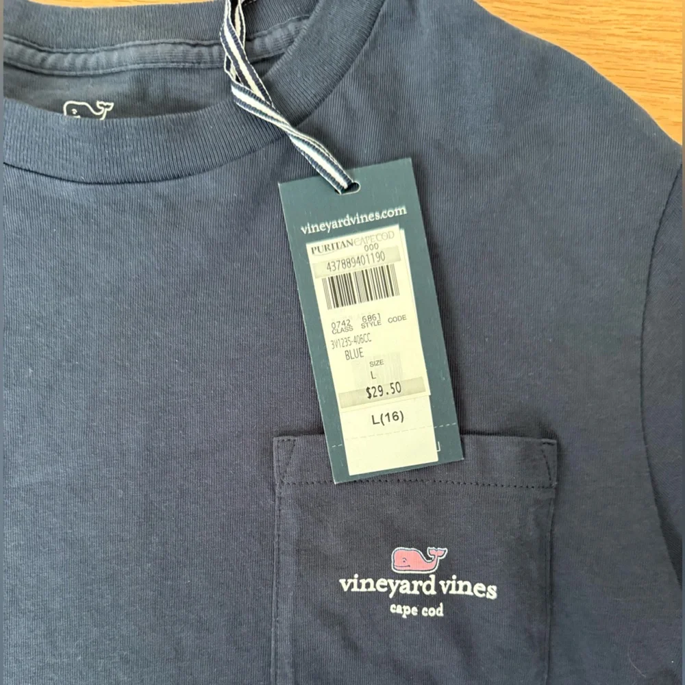 Vineyard Vines Dark Blue Long Sleeve with Flag Whale - Picture 2 of 4